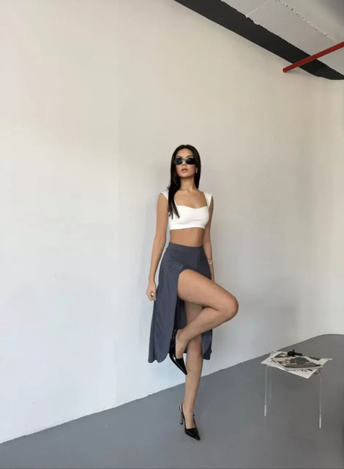 Çepli Şortlu Yırtmaçlı Etek - Gri