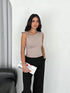 Osy Modal Yumuşak Dokulu Kumaş Bisiklet Yaka Kadın Sıfır Kol Bluz Omuz Toka Aksesuar Detaylı - Bej