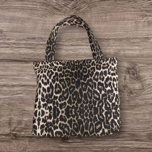 Leopar Desenli Piknik ve Deniz Cepli Fermuarlı Çanta - Leopar