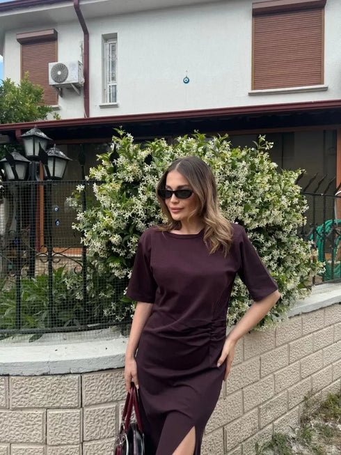 Kadın Kısa Kollu Uzun Yandan Yırtmaçlı Elbise - Kahverengi