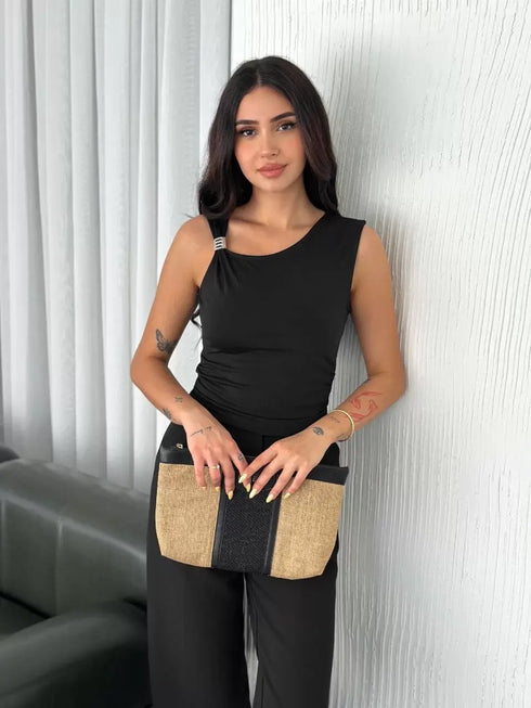 Osy Modal Yumuşak Dokulu Kumaş Bisiklet Yaka Kadın Sıfır Kol Bluz Omuz Toka Aksesuar Detaylı - Siyah