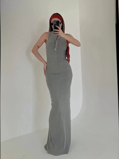 Yırtmaç Detaylı Kolsuz Düğmeli Yıkamalı Uzun Elbise - Gri