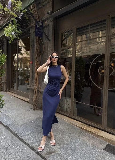 Osy Modal Yumuşak Dokulu Kumaş Bisiklet Yaka Sıfır Kolsuz Yırtmaçlı Uzun Elbise - Mavi