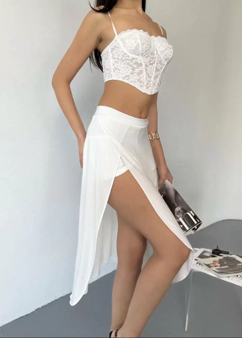 Çepli Şortlu Yırtmaçlı Etek - Beyaz