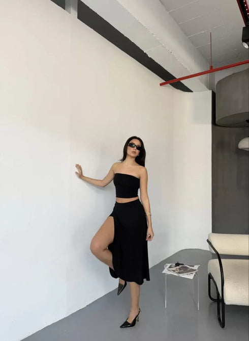 Çepli Şortlu Yırtmaçlı Etek - Siyah