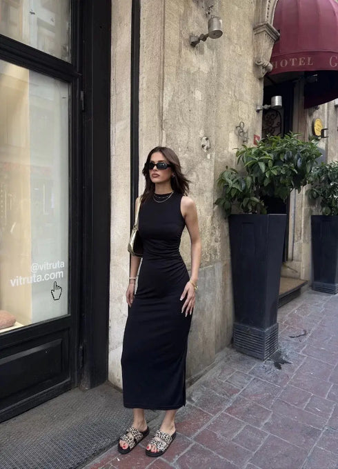 Osy Modal Yumuşak Dokulu Kumaş Bisiklet Yaka Sıfır Kolsuz Yırtmaçlı Uzun Elbise - Siyah