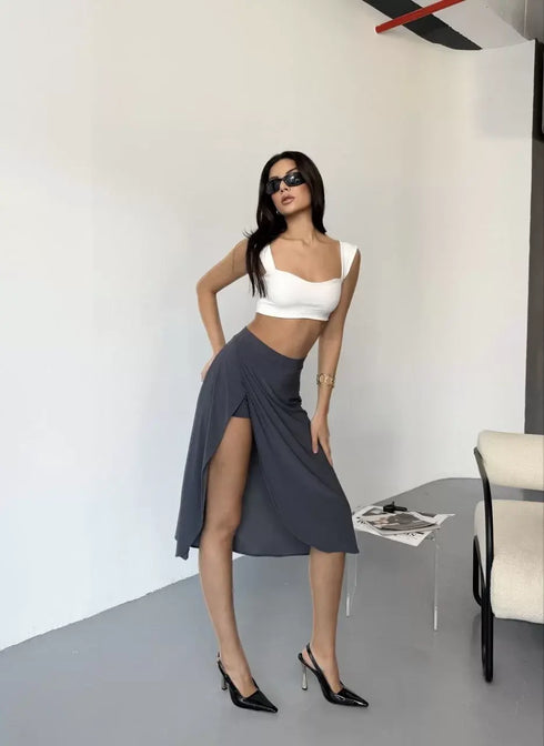 Çepli Şortlu Yırtmaçlı Etek - Gri