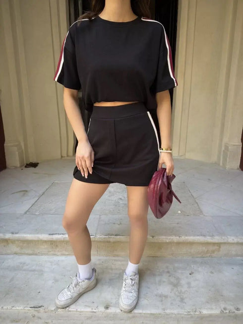 Osy Modal yumuşak dokulu Kumaş Kadın Parçalı Bisiklet Yaka T-shirt Mini Şortlu Etek İkili Takım - Siyah