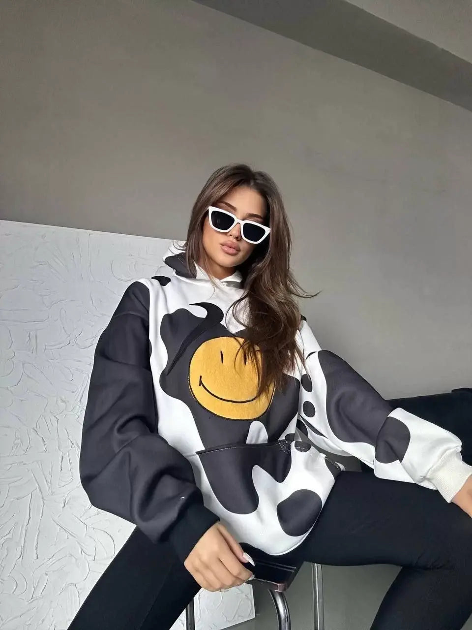 Kadın Smiley Face Kapüşonlu Sweatshirt - Siyah