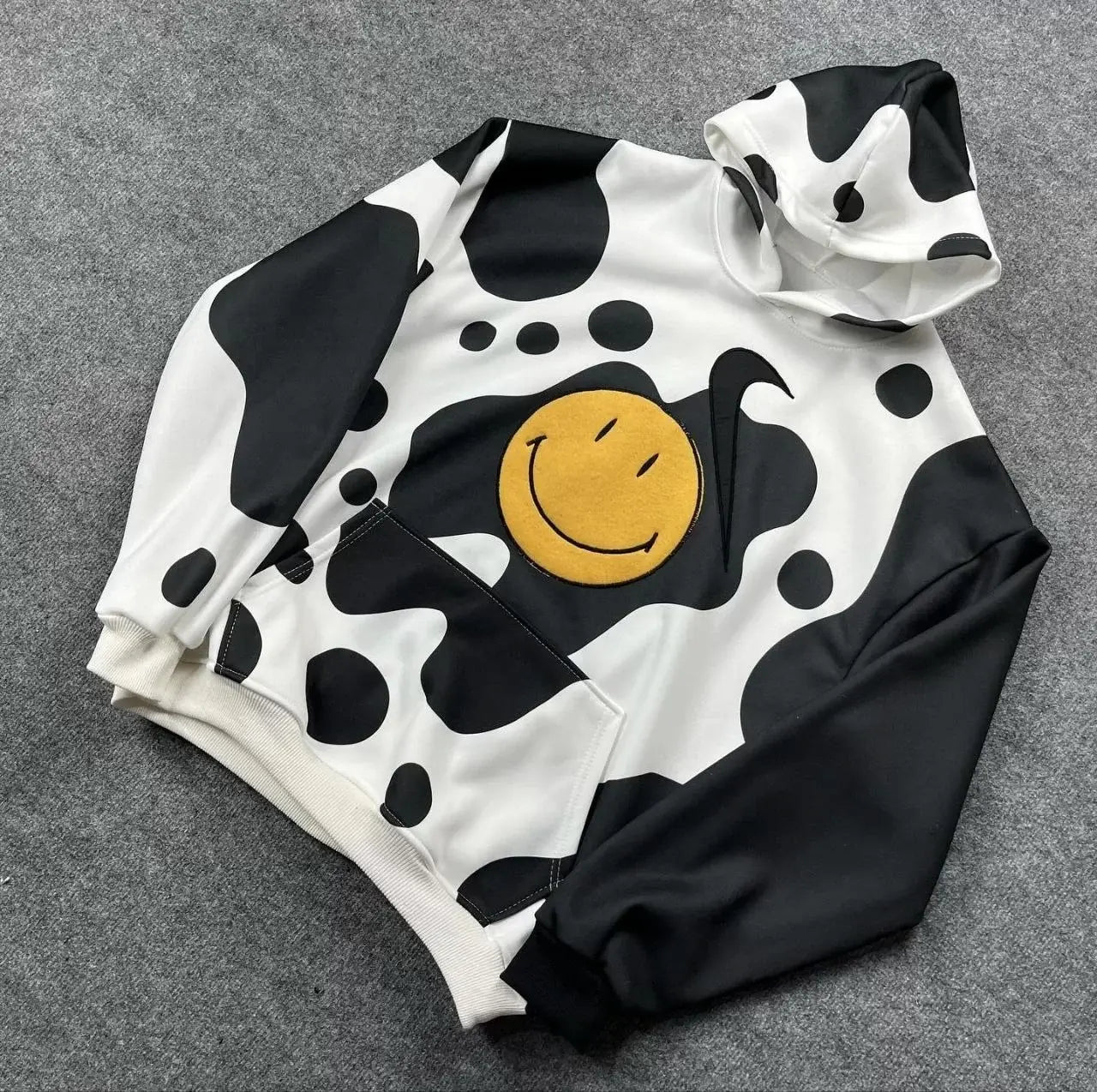 Kadın Smiley Face Kapüşonlu Sweatshirt - Siyah