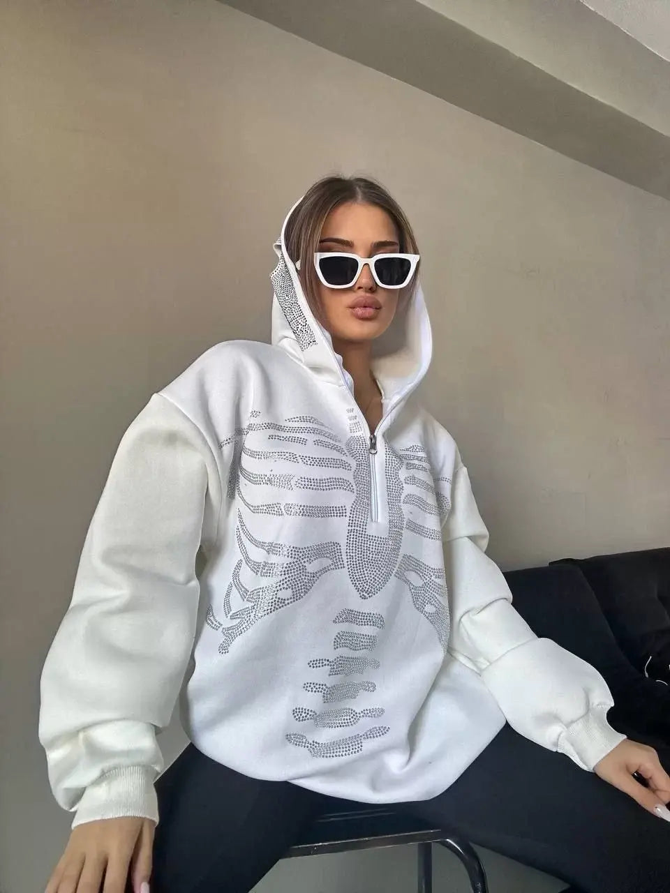 Kadın Taşlı Zip Kapüşonlu Sweatshirt - Beyaz